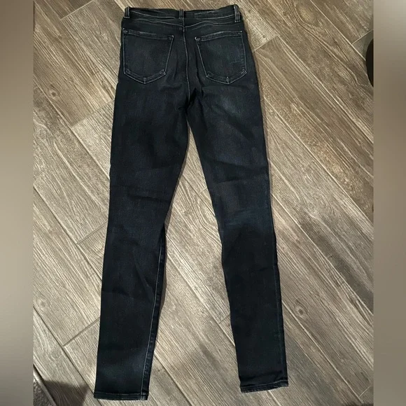 J Brand | Maria Dark Wash Skinny Jean in Arrested | 26 - Picture 5 of 10